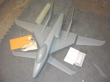 Molded ARES kit parts-1.jpg (85595 bytes)